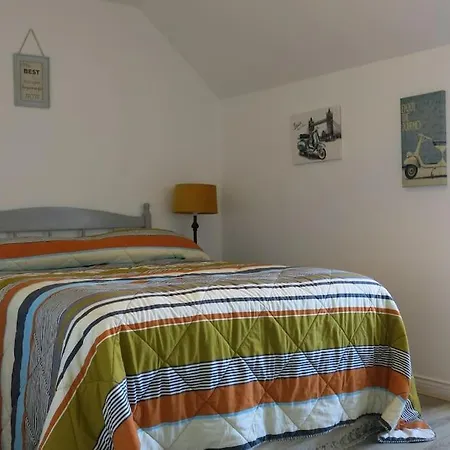 Keadyville House Selfcatering, Prázdninový dům Ballycastle (Mayo)